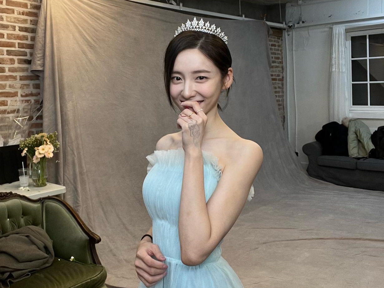 財閥家の末息子』パク・ジヒョン、意外な“大胆ショット”も!? 美しき