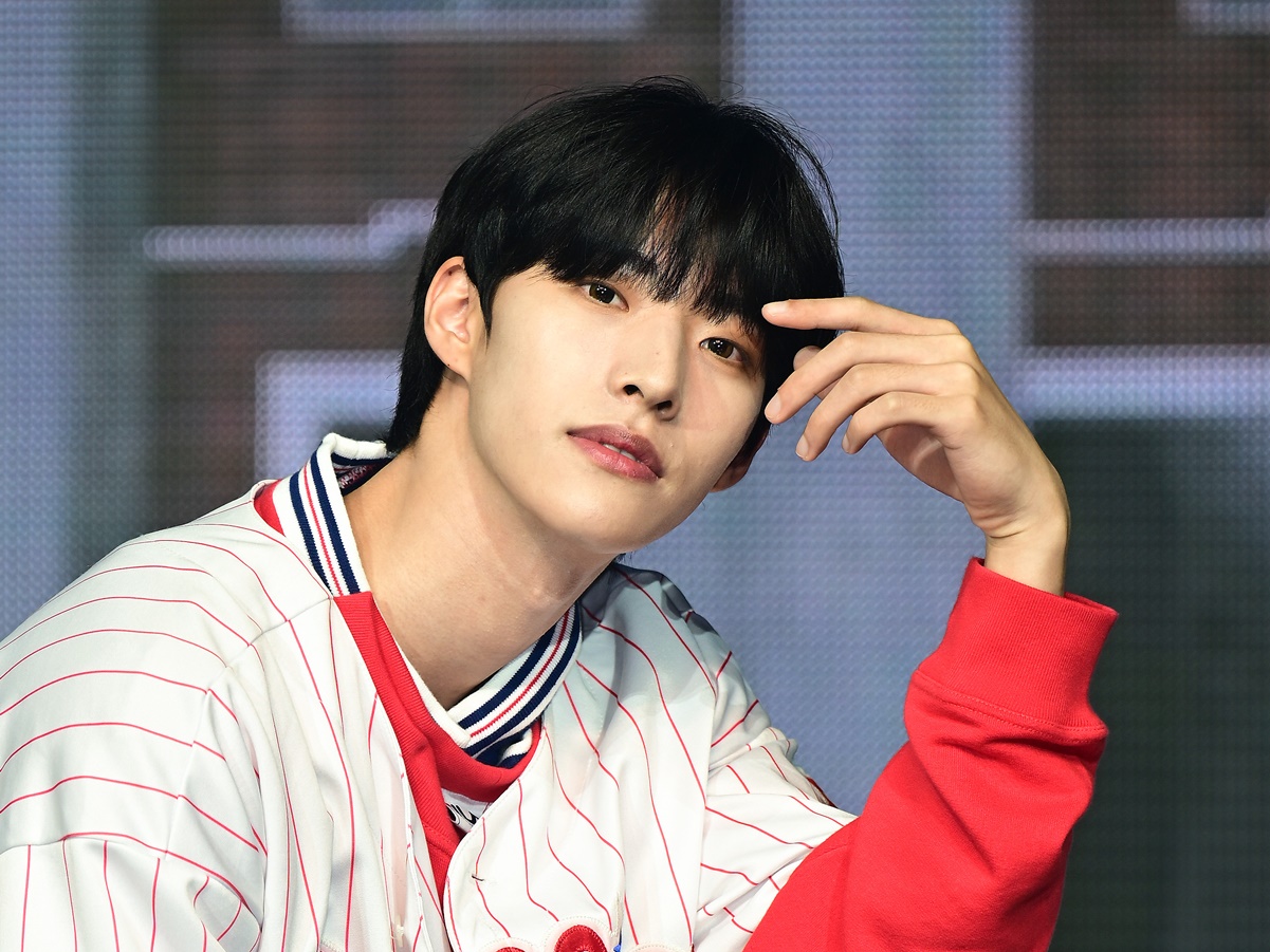 日本ファンコン直前に衝撃…YOUNITE、ヒョンスンが「個人的な事情