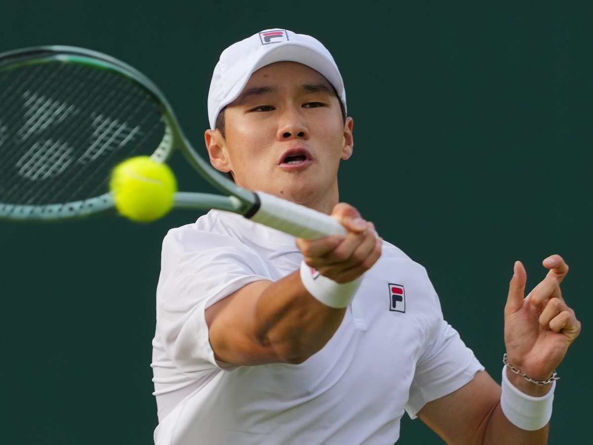 ラケット破壊や握手拒否で物議醸した韓国テニス選手、ウィンブルドン初戦敗退…世界15位に完敗