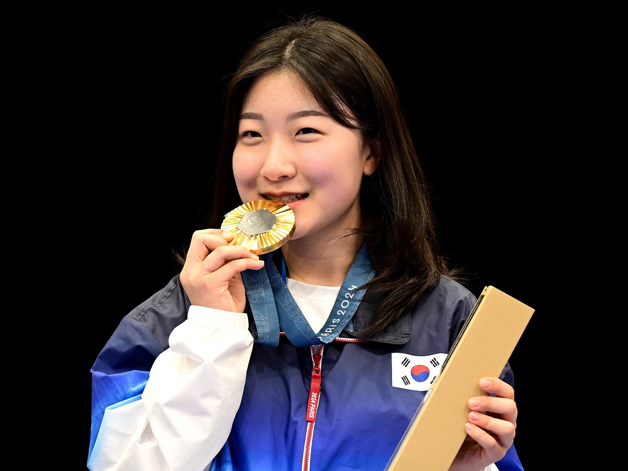 早くもパリ五輪の目標まで“残り1個”に…韓国の女子高生選手（16）が射撃で金メダル！劇的な勝利