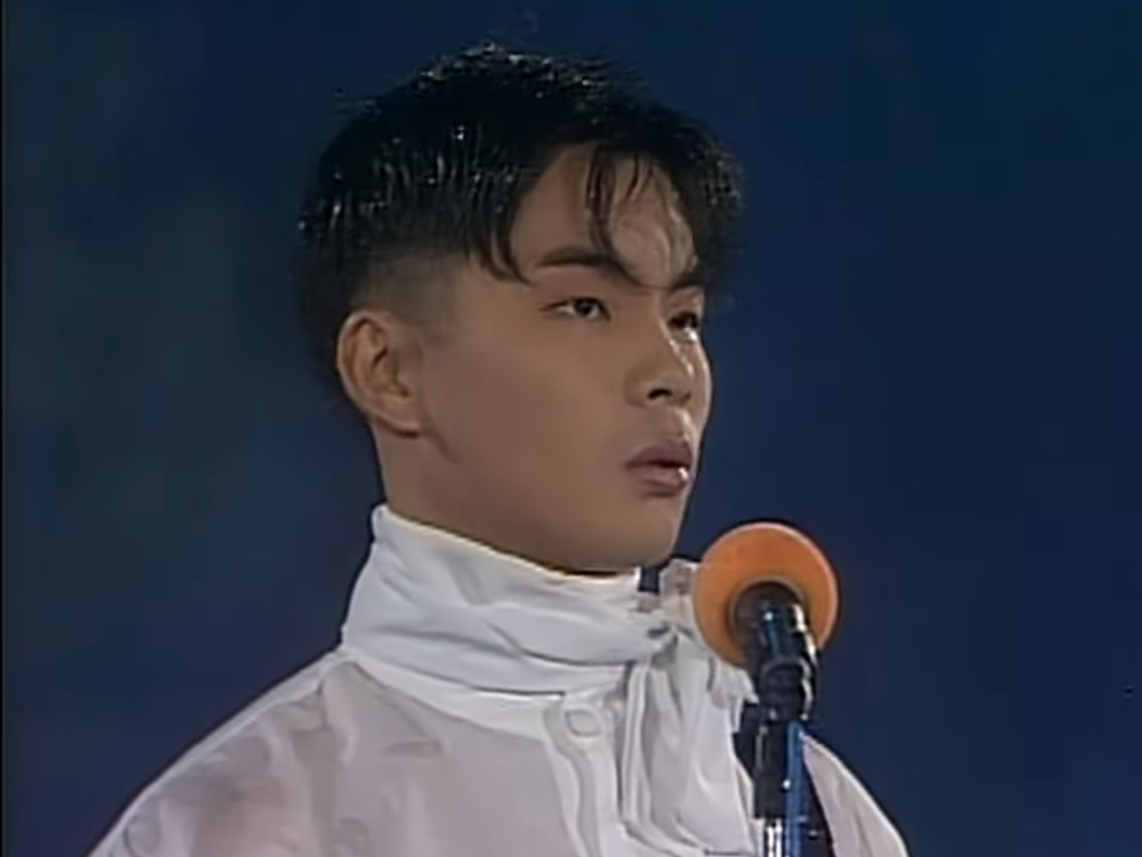 50歳という若さ…元歌手の韓国金融マンがこの世去って1年、90年代にデュオ「展覧会」として活動