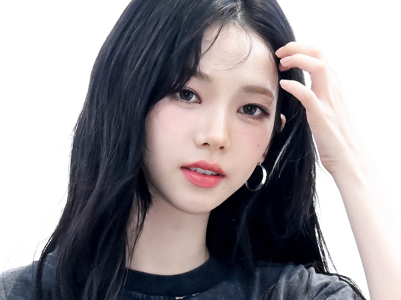 「ファンより恋愛を選んだ」年上俳優との熱愛を認めた韓国アイドル、“発覚後”初コンテンツに批判の嵐