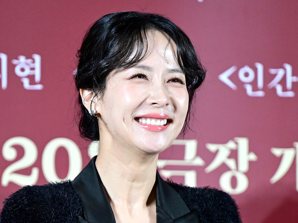 “43歳”美人韓国女優が未婚のワケを赤裸々に語る…アカデミー賞作品にも出演