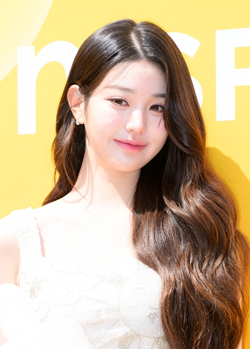 IVEチャン・ウォニョン