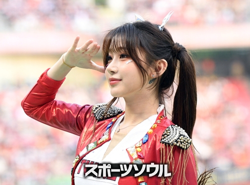 イ・ジュウン