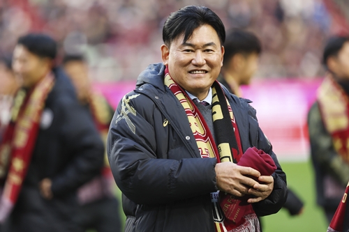 三木谷浩史