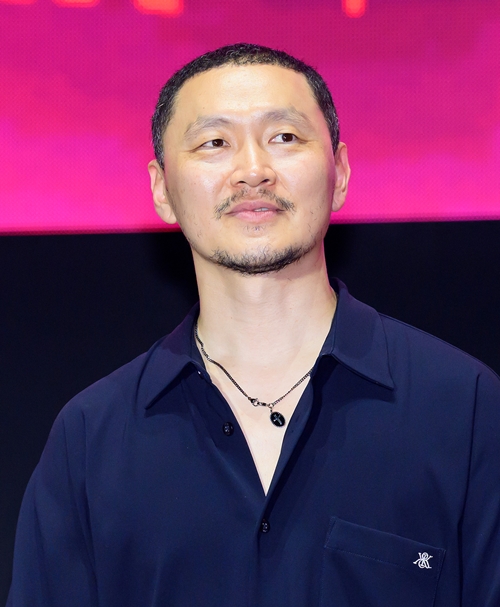 ヤン・ドングン