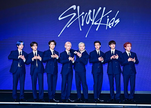 Stray Kids