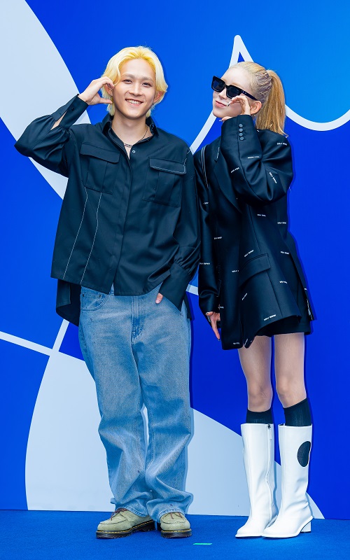 チェ・ファンヒ（左）とチェ・ジュンヒ