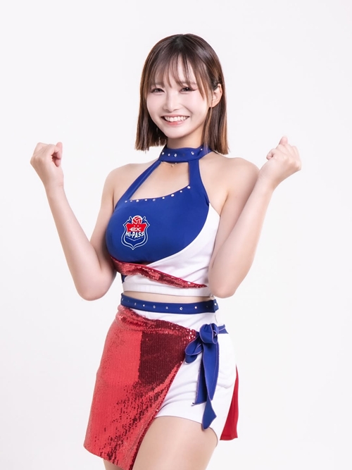 野澤彩華