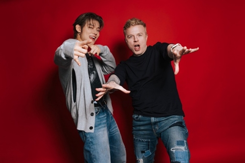 ヨンジュン、ジョジョ・ライト