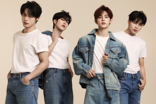 ジウン、リッキー、ジャンハオ、ゴヌク