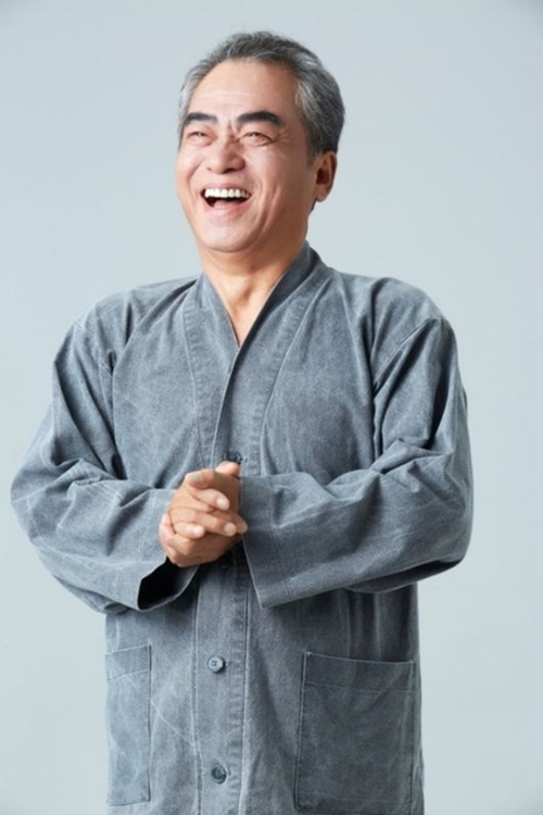 イ・ムンスさん