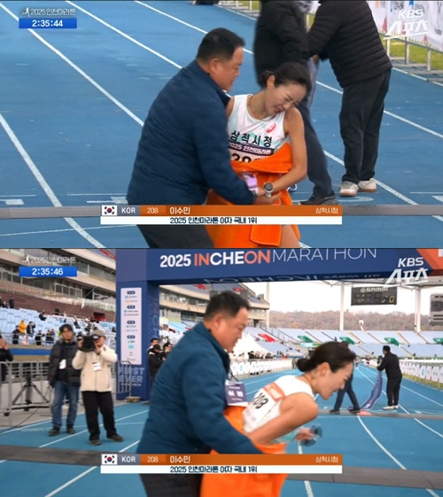 キム・ワンギ監督（左）とイ・スミン