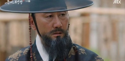 チェ・ジョンウさん