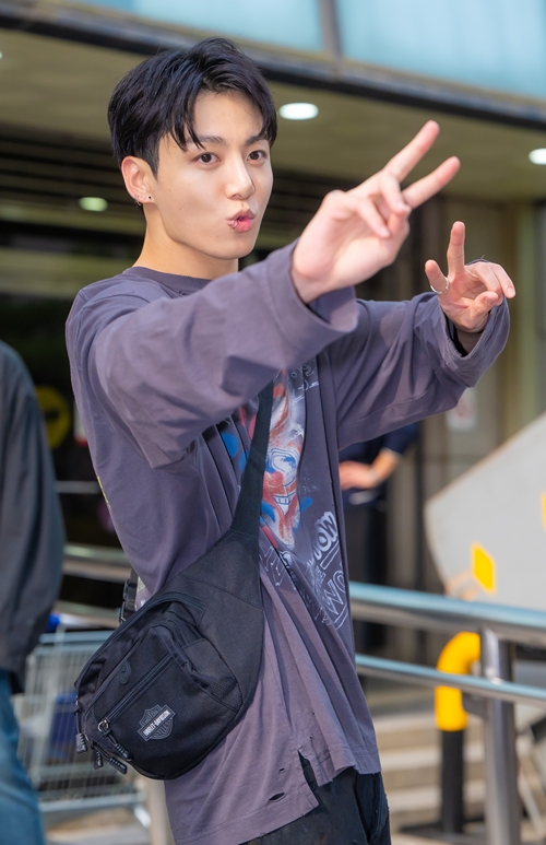 JUNG KOOK