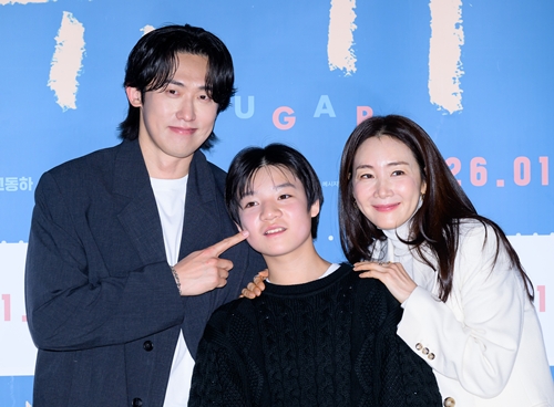 チェ・ジウ、コ・ドンハ、ミン・ジヌン