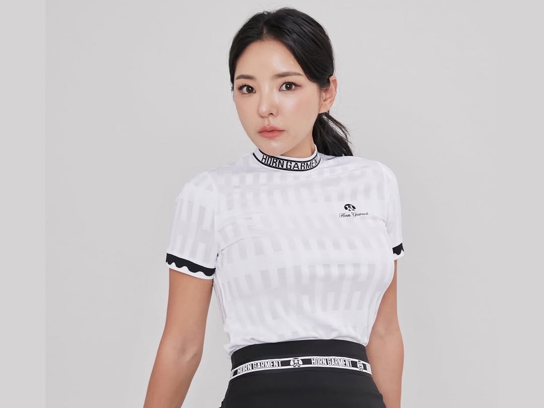 健康的なフィジカルに釘付け…韓国女子ゴルファーの近距離自撮りSHOTに「最高です！」とファン絶賛【PHOTO】