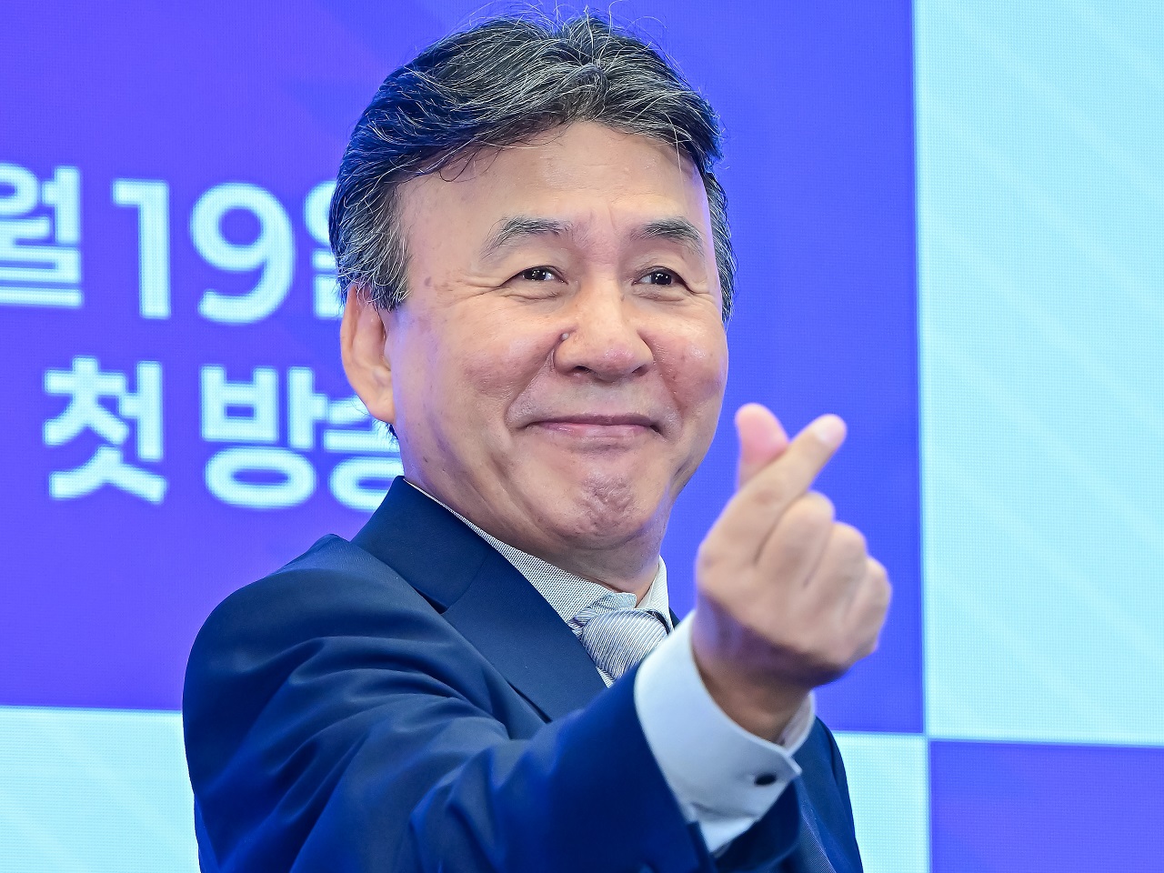 25歳年下の妻を初公開へ…3度の離婚と4回の結婚を経験した韓国俳優（71）、初バラエティ出演決定