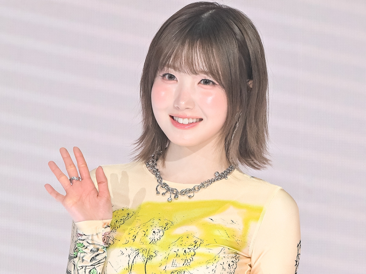 元AKB48本田仁美、お人形のような“あざとかわいい”姿にファン悶絶「これはずるい」【PHOTO】