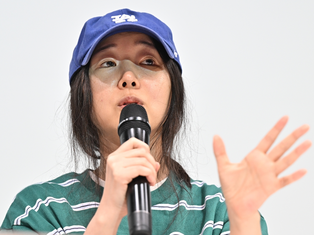 「その表現は控えて」裁判長が制止も…ミン・ヒジン氏、NewJeansのMV巡る裁判で“怒りの主張”