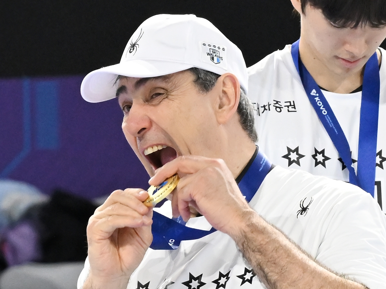 男子バレー日本代表前監督ブラン、来季も韓国Vリーグで指揮 “海外移籍説”を自ら一蹴