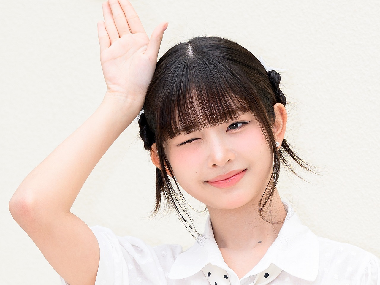 IVE・レイ、“日常がファッションショー”のビジュアル公開 クロックスの