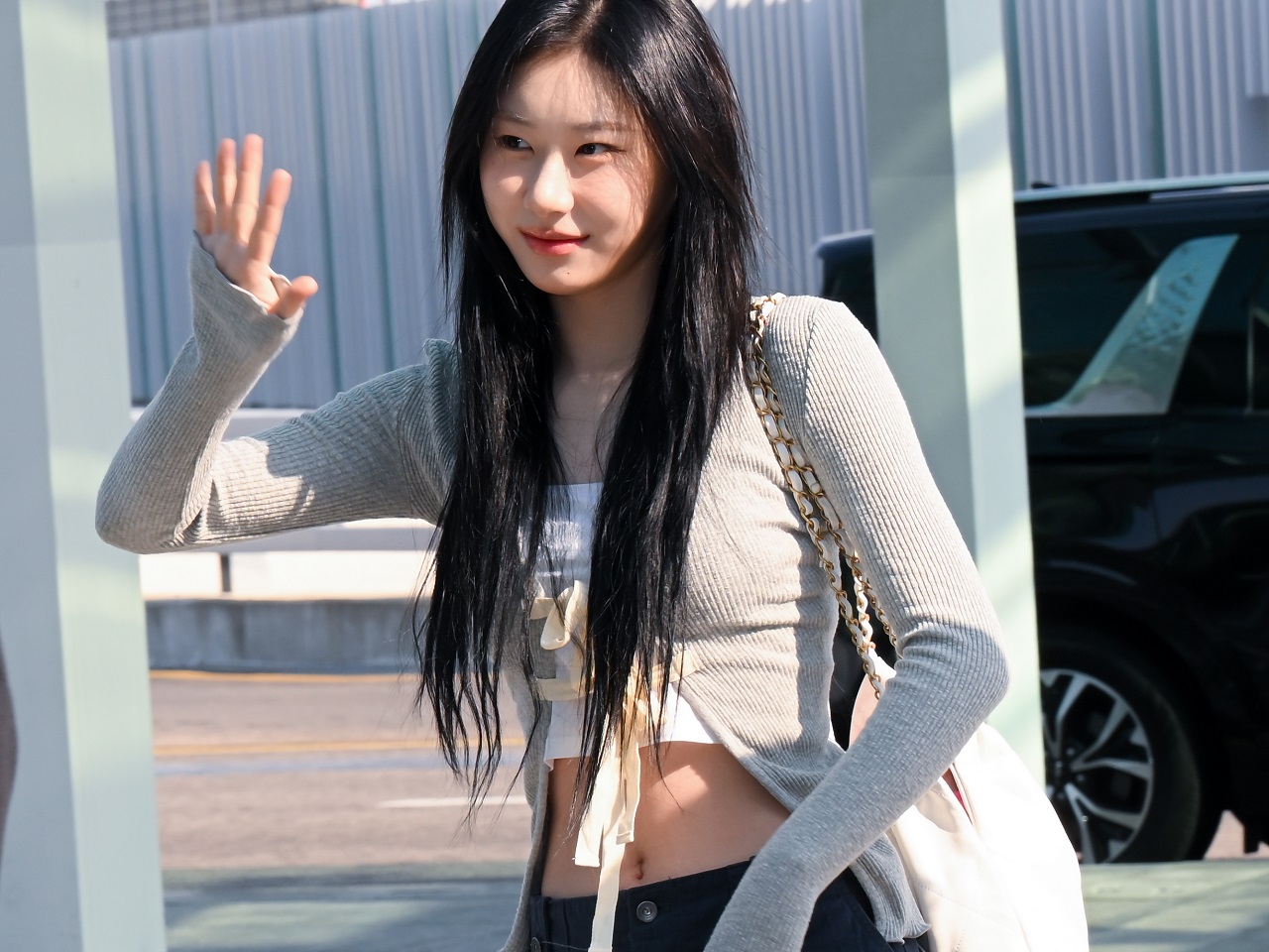 まさに“清純グラマー”　無邪気な表情とギャップのあるボリューム感…ITZY・チェリョンの魅力【PHOTO】