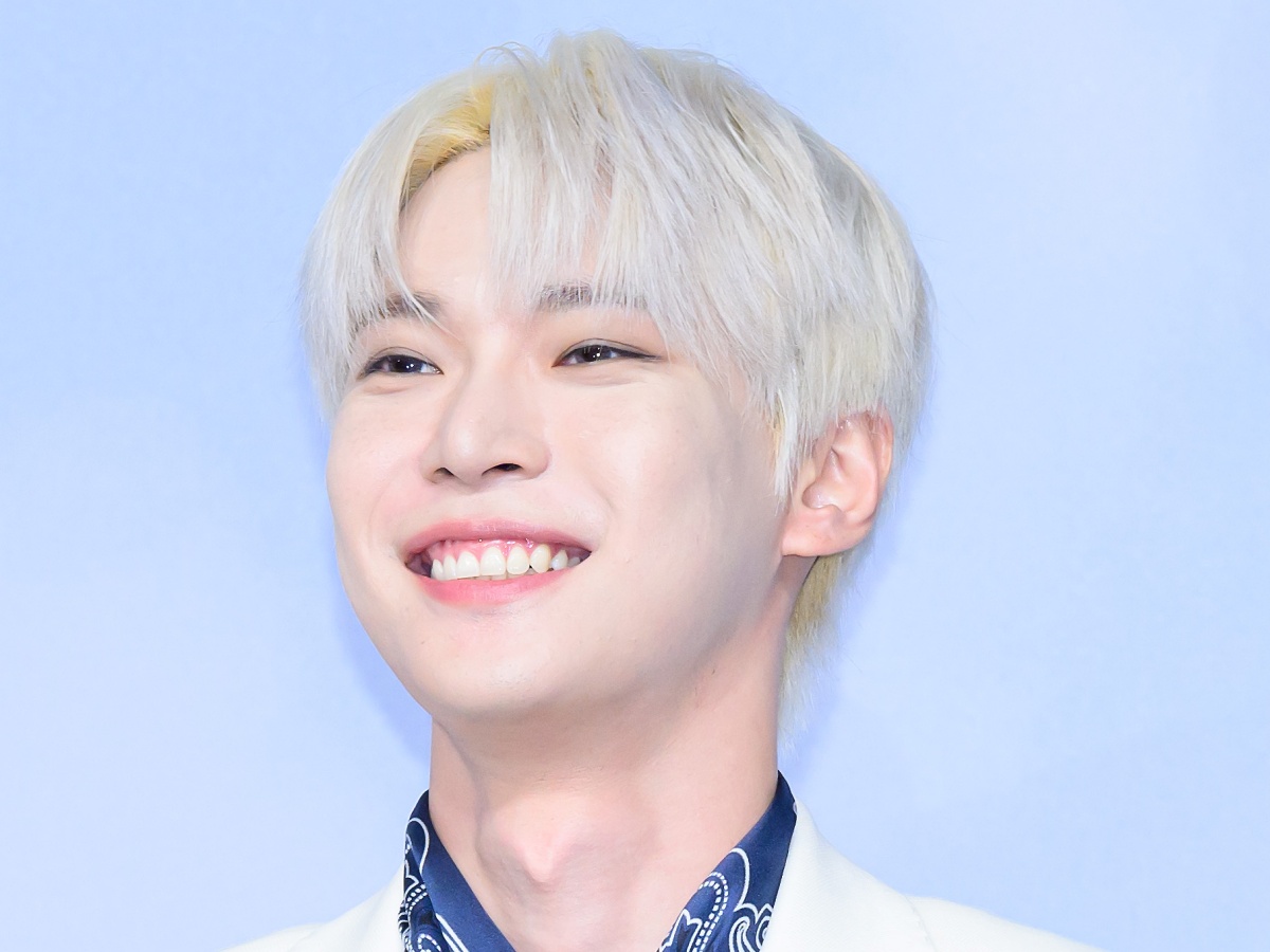 「未来で待ってる」NCT・ドヨンの胸を打つ歌声…圧巻のステージが話題に