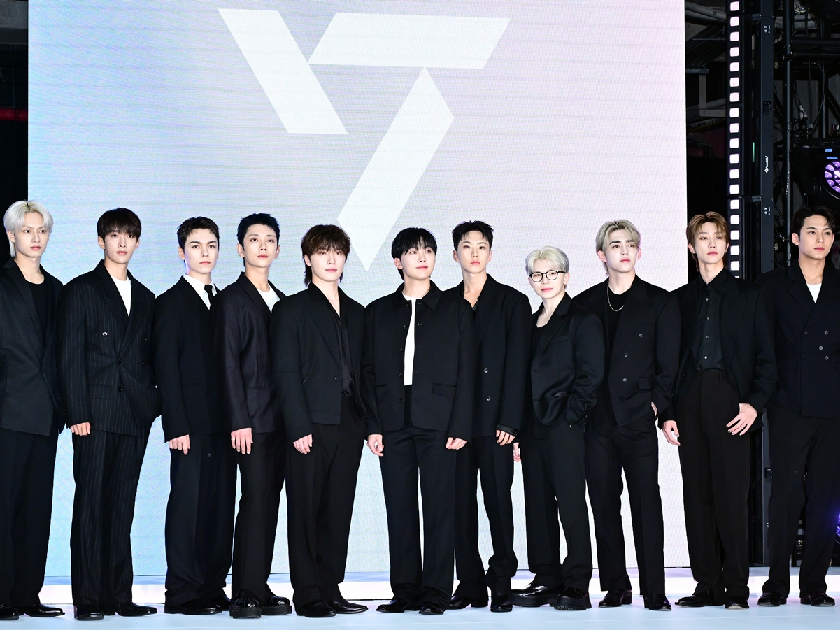 SEVENTEEN、圧倒的な日本人気！新ALがオリコン＆Billboard Japanで1位を席巻