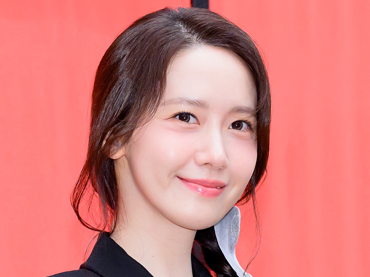 少女時代・ユナ、ヒット映画『EXIT』を熱く語る！ドラマ撮影の日程を調整してまでイベントに参加