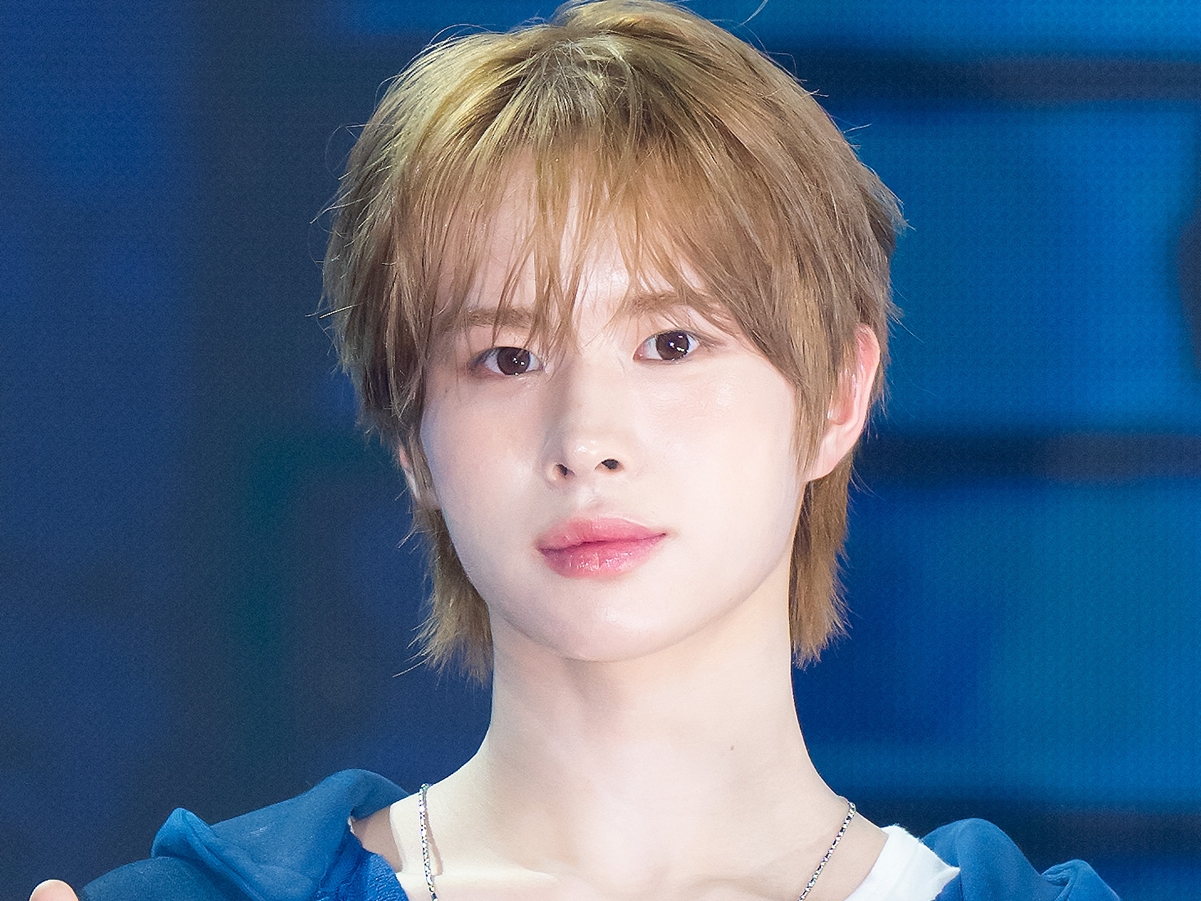爆イケな10代！TWS・ギョンミン、“最年少”とは思えない色気漂う姿に反響「大人の男に…」【PHOTO】