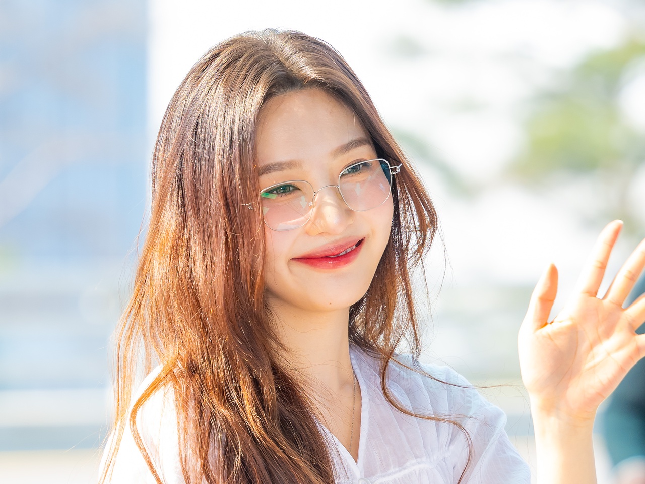“夏の女神”Red Velvet・ジョイの爽やかショット！果実のように弾ける笑顔に癒される…【PHOTO】