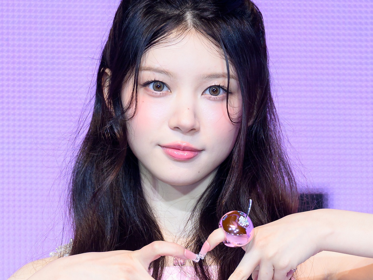 K-POPガールズグループ日本人メンバーの韓国語に絶賛の嵐!! ILLIT・モカが話題