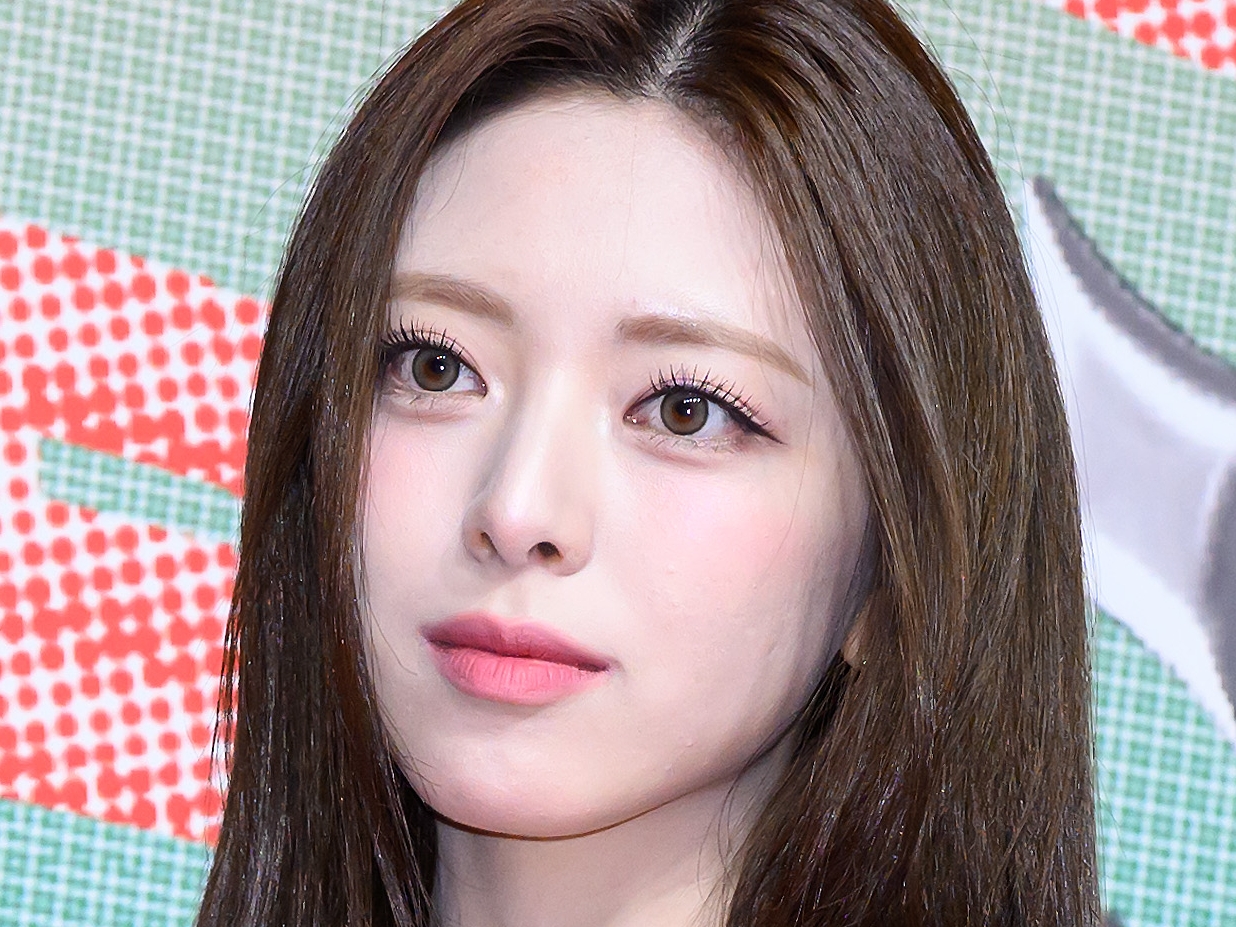 ITZY・ユナが女優デビューへ！パク・シネ妹役で演技初挑戦、26年放送『ミス・アンダーカバーボス』