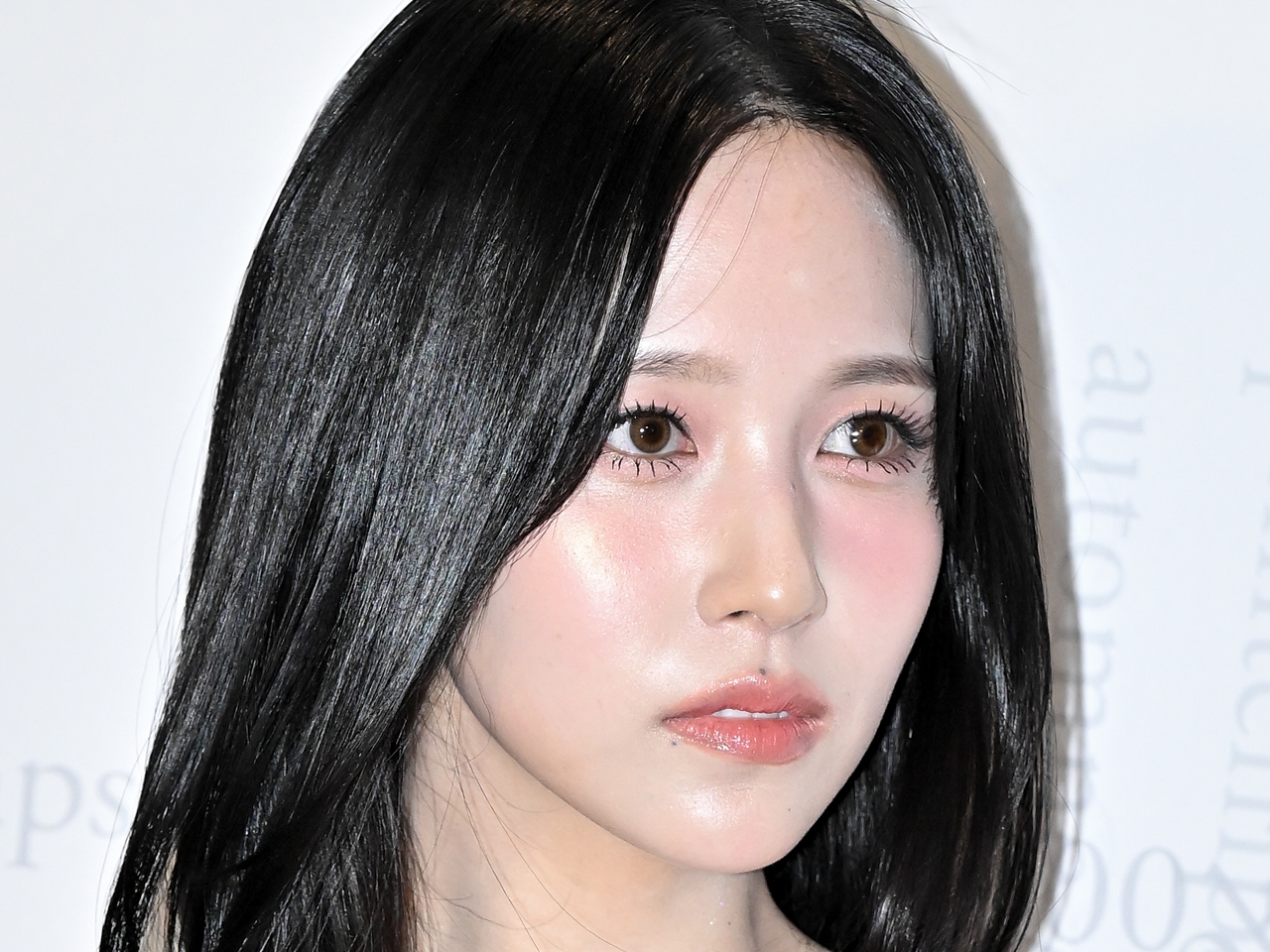 “美しい”超えて“神々しい”…TWICE・ミナ、だぼだぼジャケット姿でファンのハート鷲掴み「ビジュ半端ない」【PHOTO】