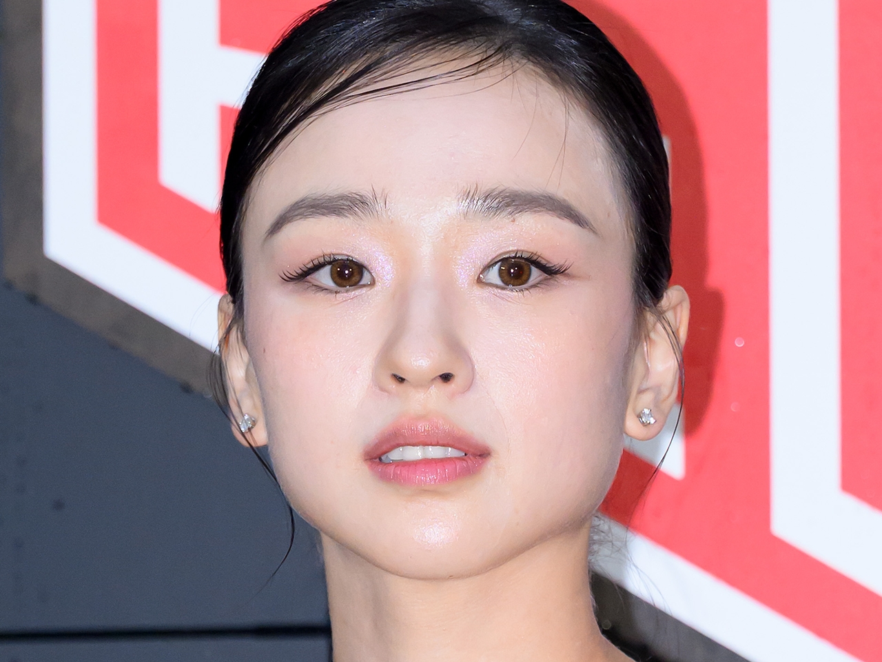 仮住まいにしては豪華すぎ…韓国の美しき元新体操オリンピアン、“7億円豪邸”入居前の新婚ハウス初公開