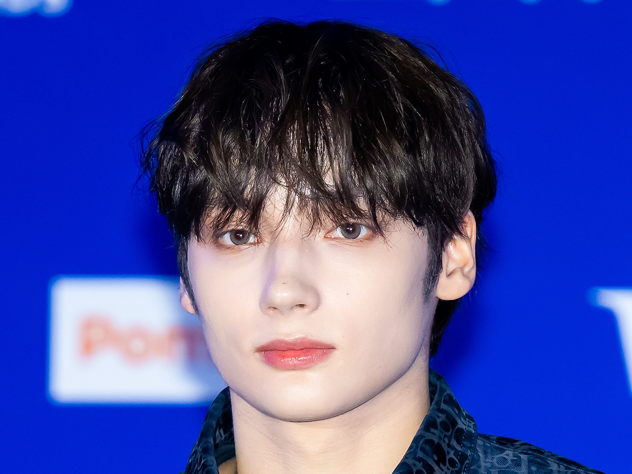 TXT・ヒュニンカイ、オフSHOTでも「下界から降りてきた天使」のよう…中国発人気キャラとの姿も【PHOTO】
