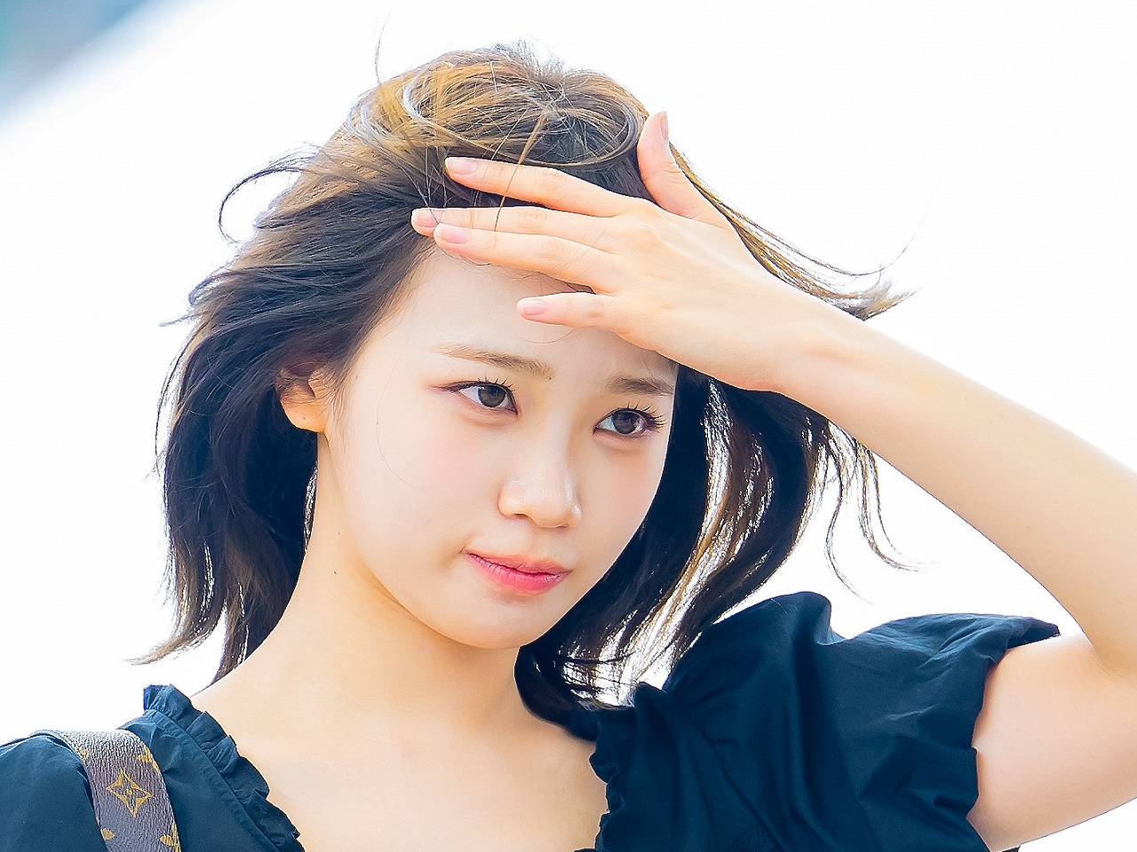 「え？髪が薄くなったと思った」LE SSERAFIM・チェウォンの大胆すぎるヘアスタイル、一部から心配の声も【PHOTO】