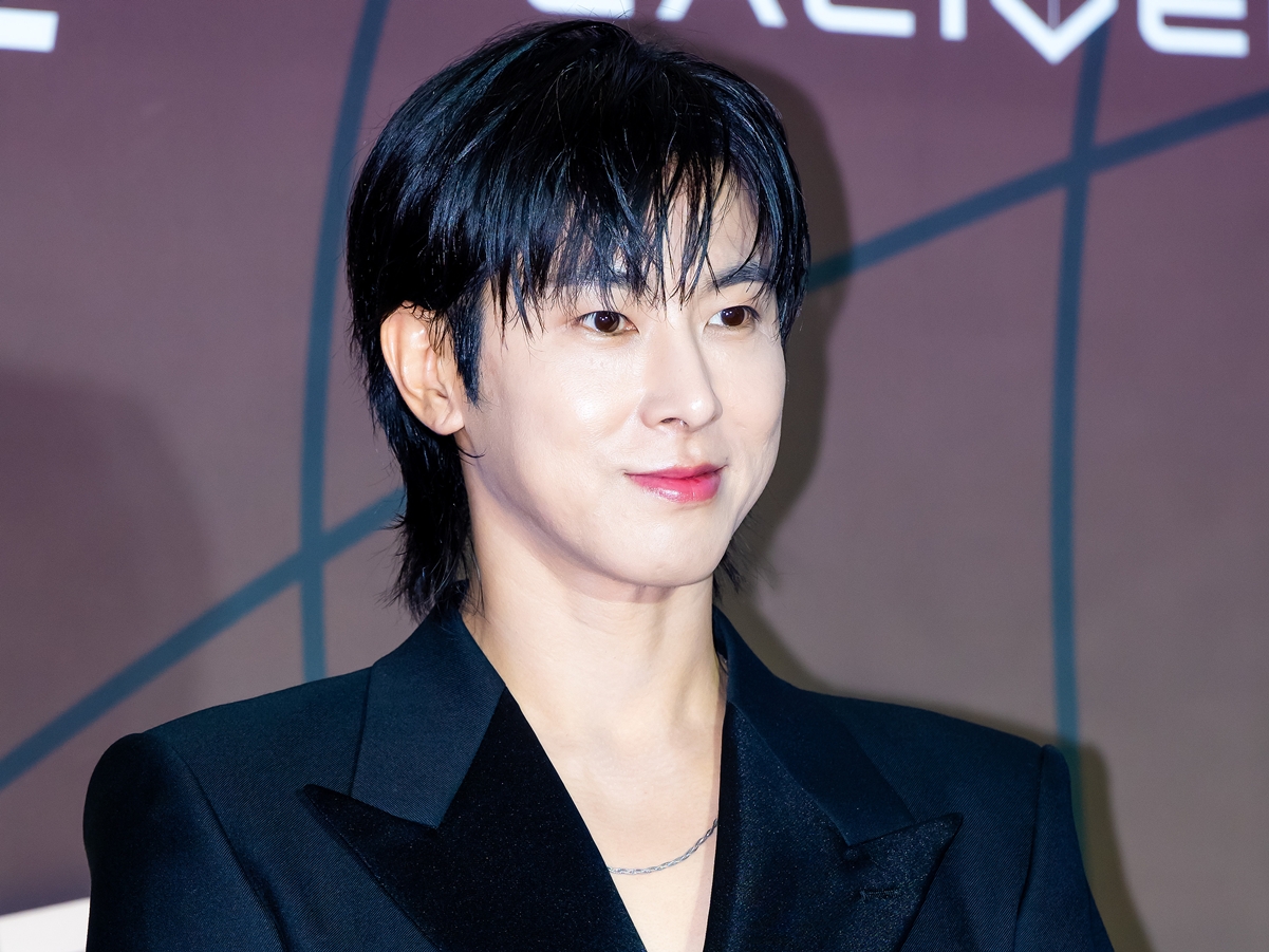 東方神起・ユンホ、“俳優としての挑戦”に込めた覚悟と本音「踏ん張っていれば必ず返ってくる」