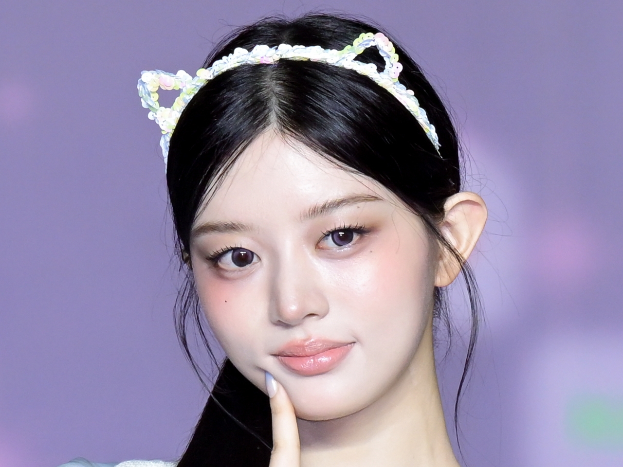 ILLIT・ミンジュ、デビュー後初の始球式に登板決定「緊張していながらもわくわくする」