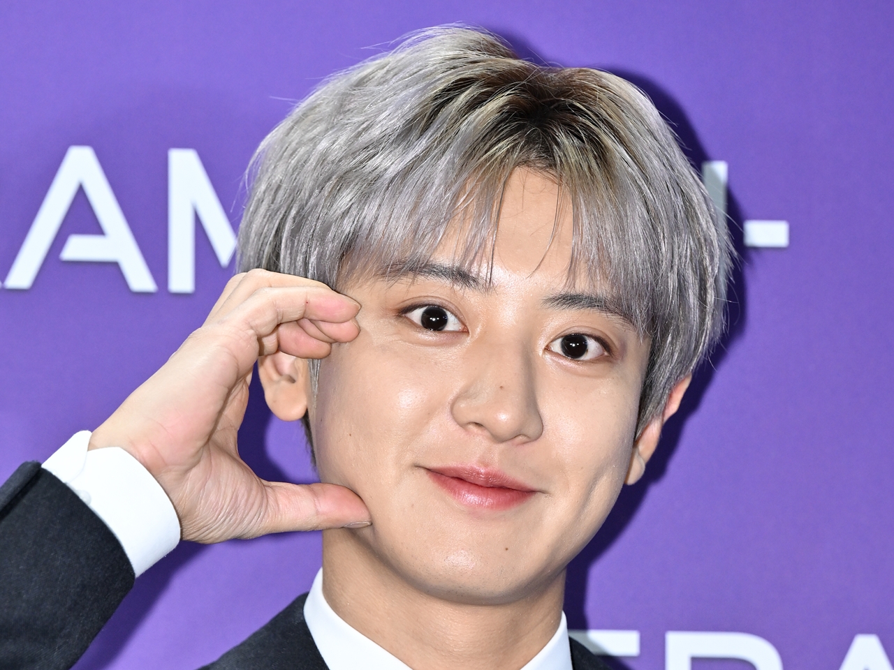 EXO・チャンヨル、8月25日にソロカムバック決定！新AL『Upside Down』リリース