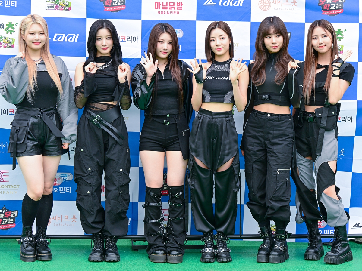 日本での公演は最後かも…グループ解散発表のPURPLE KISS、9月に日本単独公演を開催へ