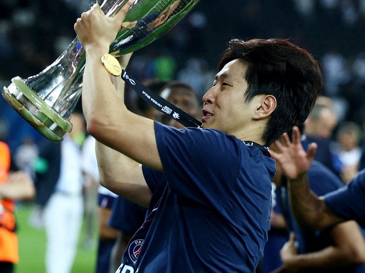韓国代表イ・ガンイン、PSGのUEFAスーパー杯優勝で成し遂げた「17年ぶり」と「史上初」の快挙