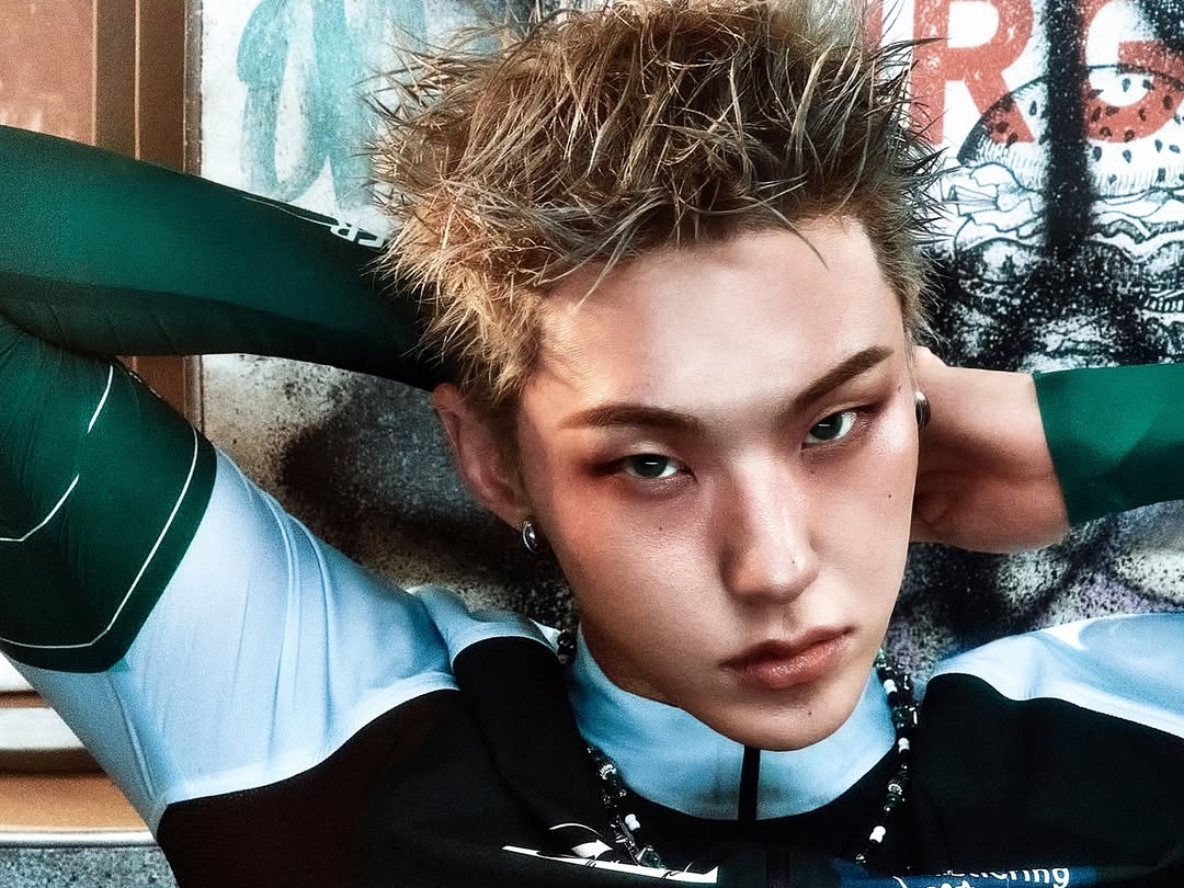 入隊控えるSEVENTEEN・ホシ、圧倒的オーラ放つ強烈ビジュアル…ファッション誌の最新カバーに登場【PHOTO】