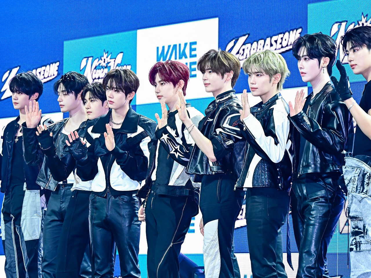 防弾少年団 SC フォト BTS（防弾少年団）、デビュー7周年記念“家族写真”公開へ「ピンク