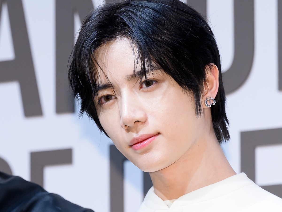 「新たな聖地」誕生…TXT・ボムギュ、大阪散策SHOTがまるでMVのようだと話題！【PHOTO】