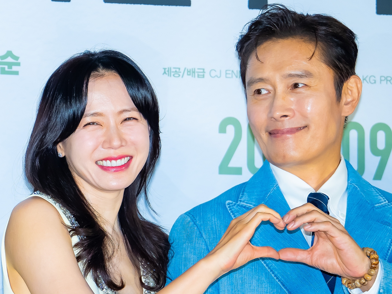イ・ビョンホン&パク・チャヌク監督の最新作『仕方がない』がトロント国際映画祭で受賞!!　