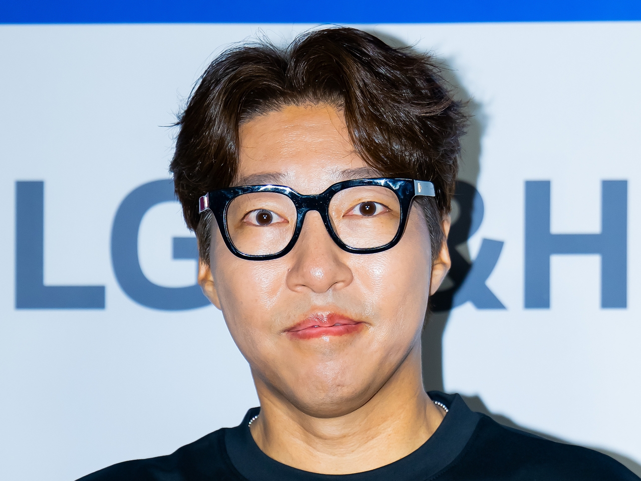 韓国人気ユーチューバー、自宅で亡くなったまま発見…2日前にイベントに登場したばかり
