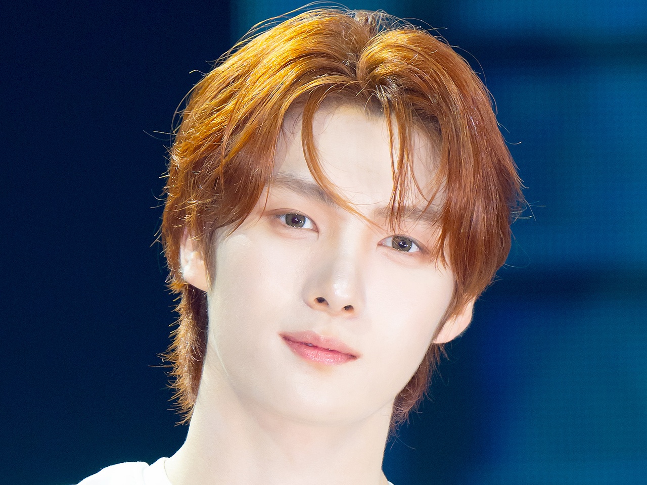 TWS・ヨンジェ、夜の渋谷に出没！“彼氏感MAX”な自然体ショットが話題